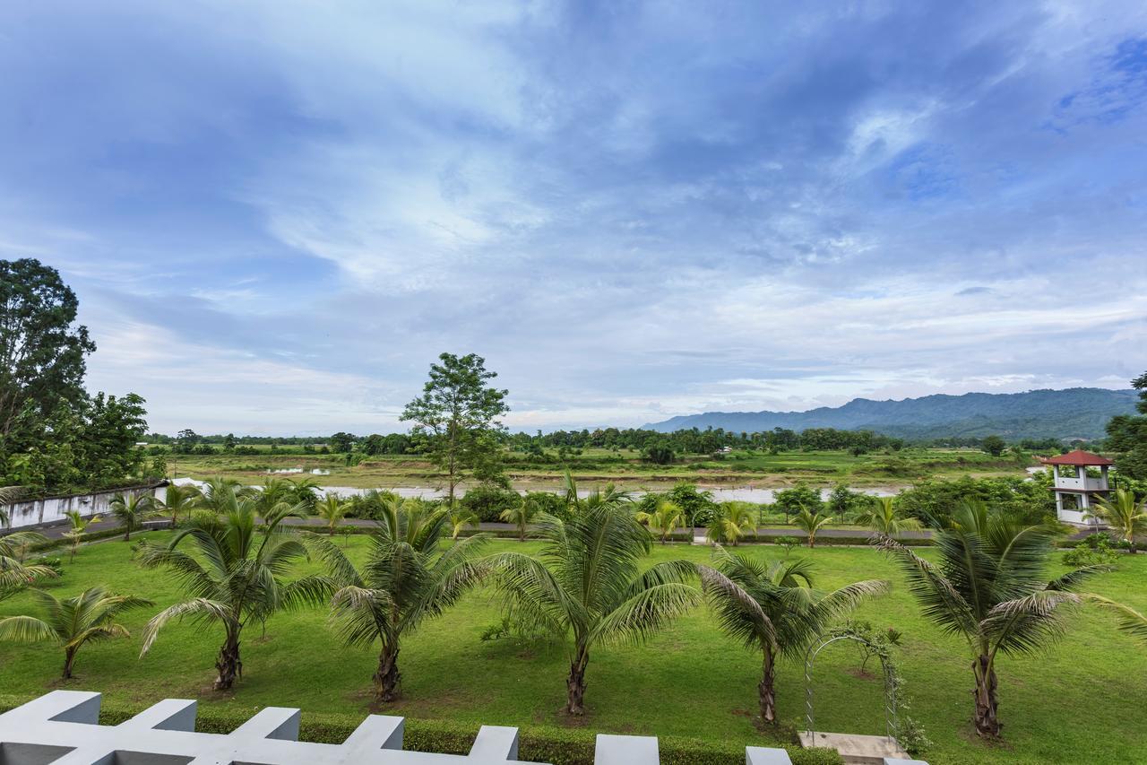 ホテル Zone Niathu Dimapur By The Park エクステリア 写真